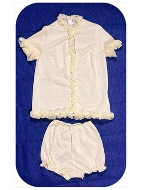 VTG 60s Retro Butter Yellow Nylon Pajama Set With Ruffles + Micro Short Bloomers